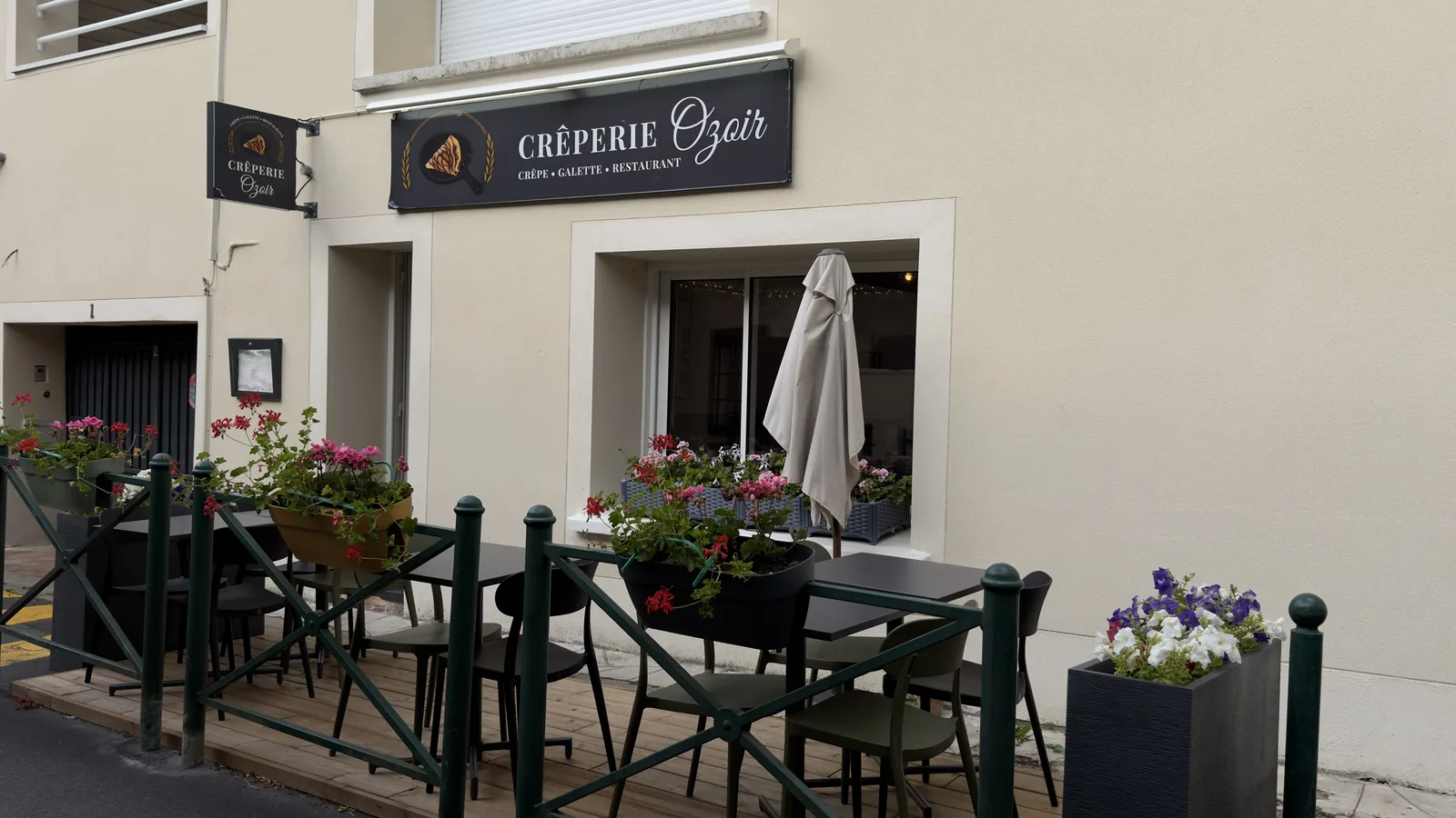 Terrasse de la Crêperie Ozoir